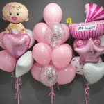 Розовые шарики и фигуры на выписку девочке