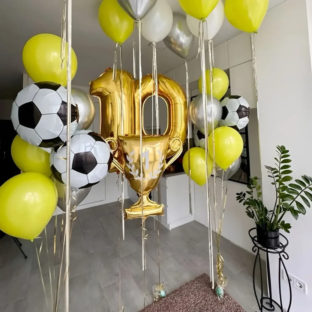 Кульки футбольні на день народження з цифрами на вибір